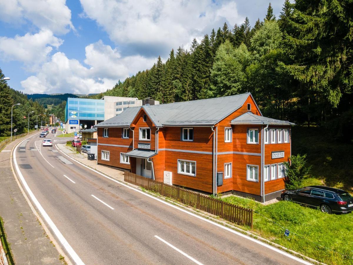 Apartman Liska V Peci - Apartmanovy Dum Horalka, Пец под Снежко Екстериор снимка