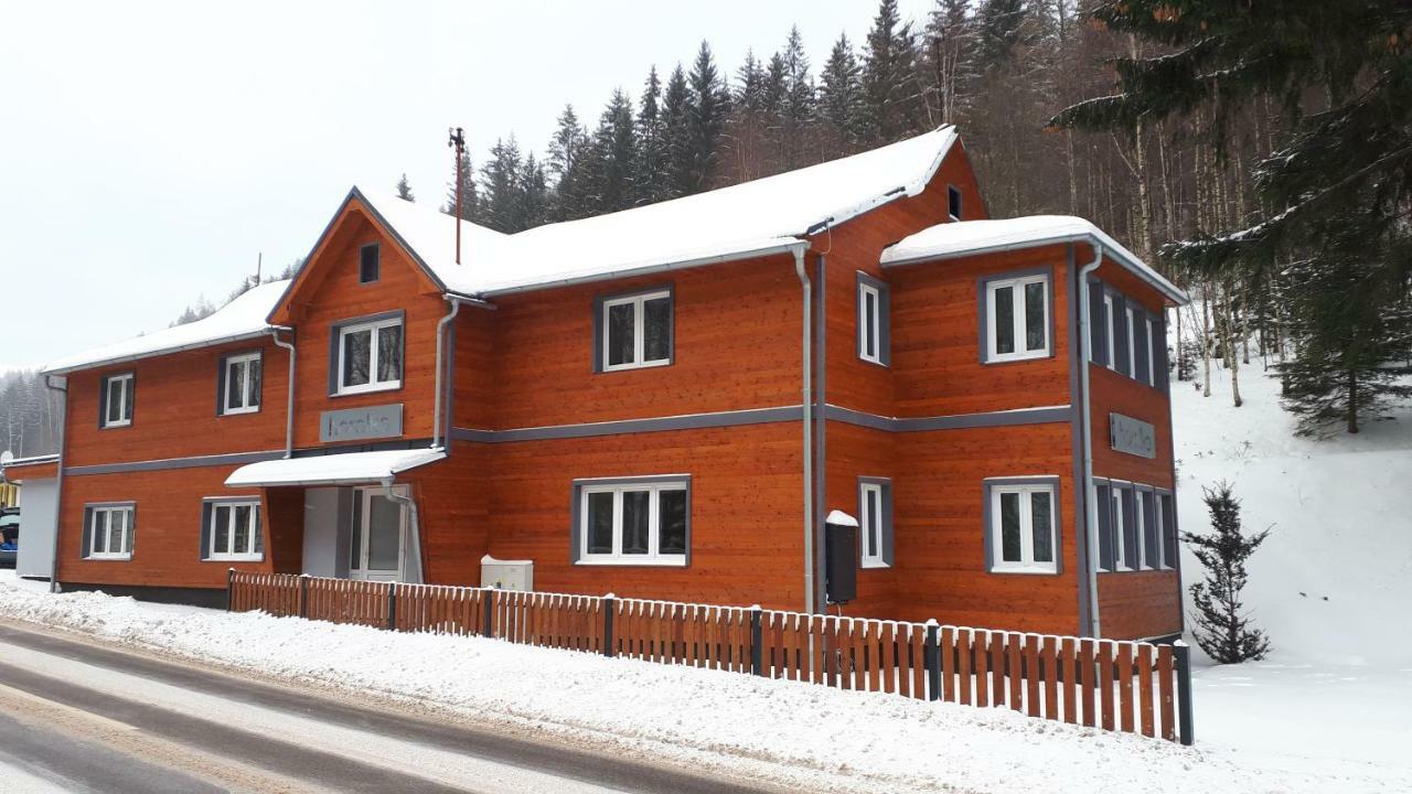 Apartman Liska V Peci - Apartmanovy Dum Horalka, Пец под Снежко Екстериор снимка